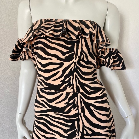 Missguided Zebra Print Bardot Frill Skater Dress - Picture 7 of 13